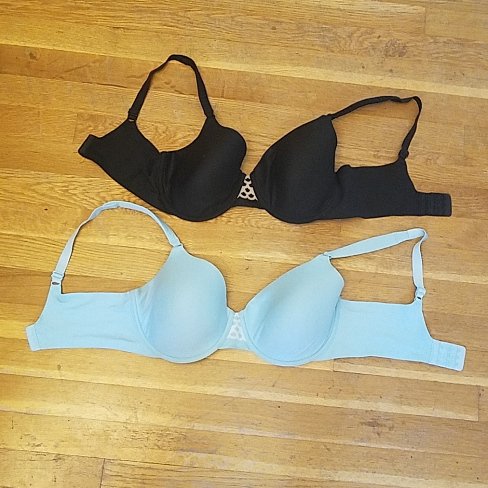 2 pack of 36D Olga Bras